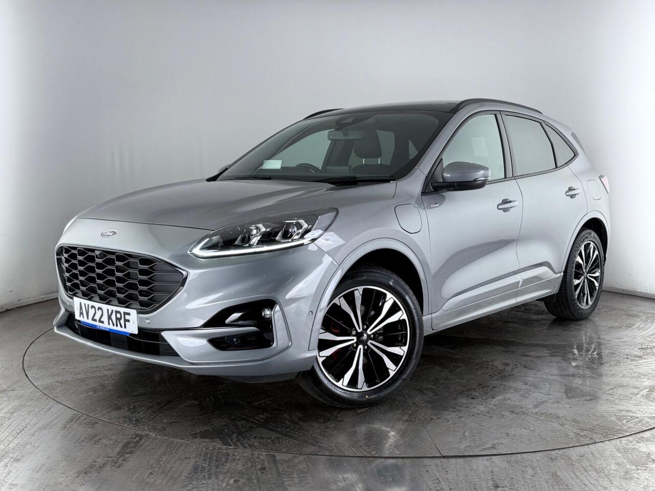 Ford Kuga thumbnail Front Left