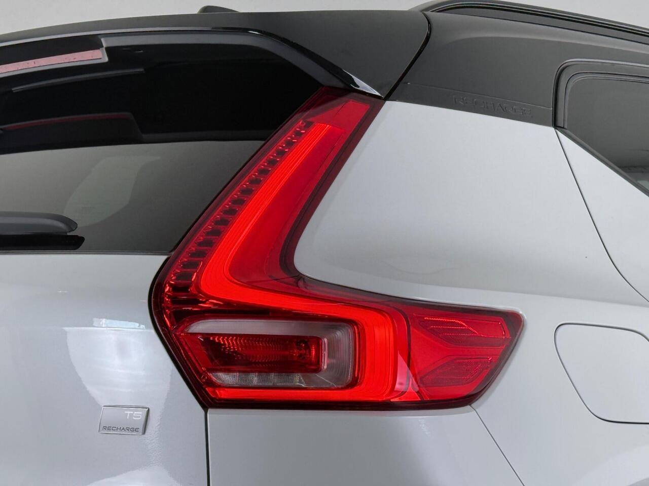 Volvo XC40 thumbnail Lights Rear