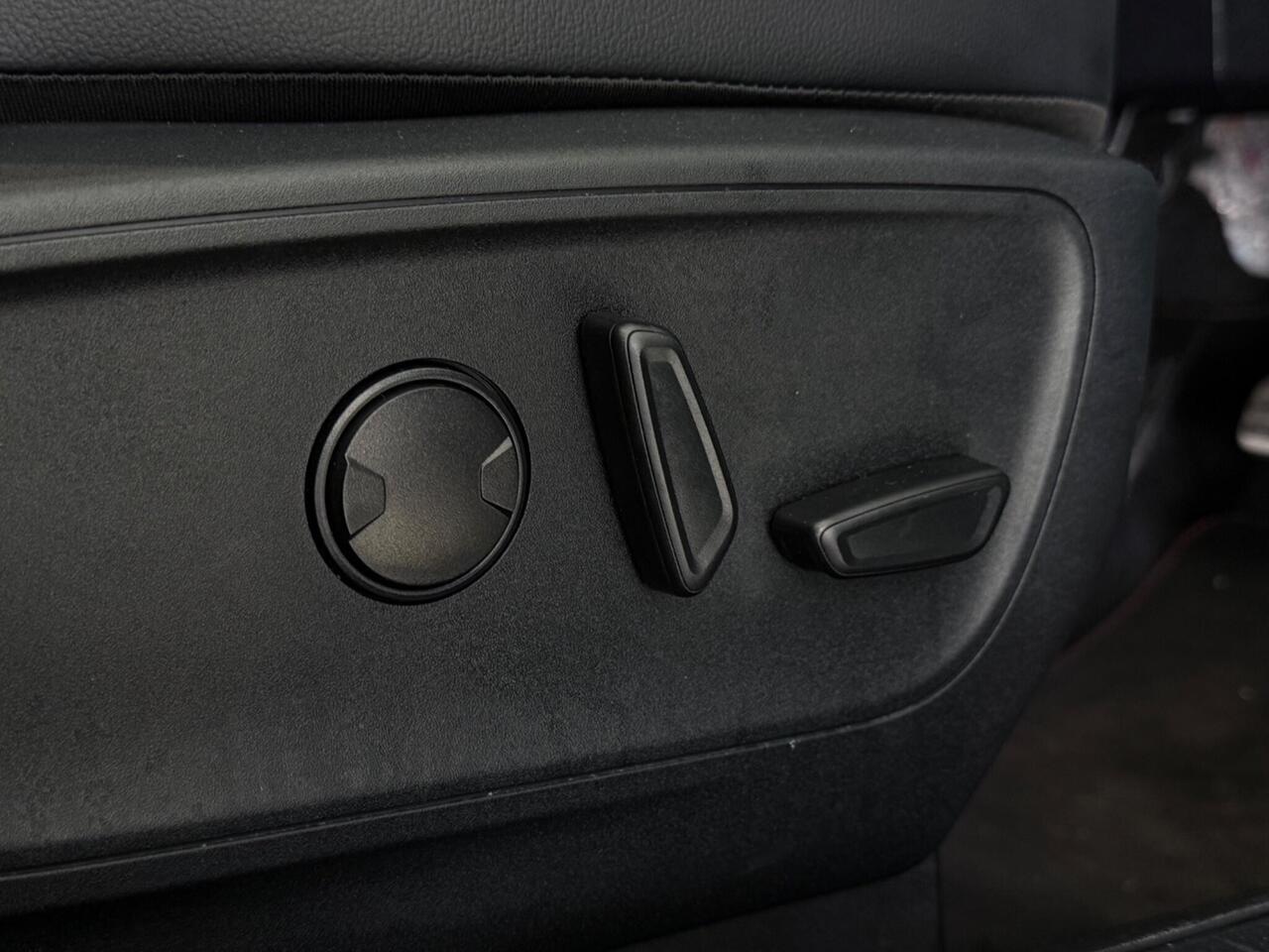 Ford Kuga thumbnail Misc Controls