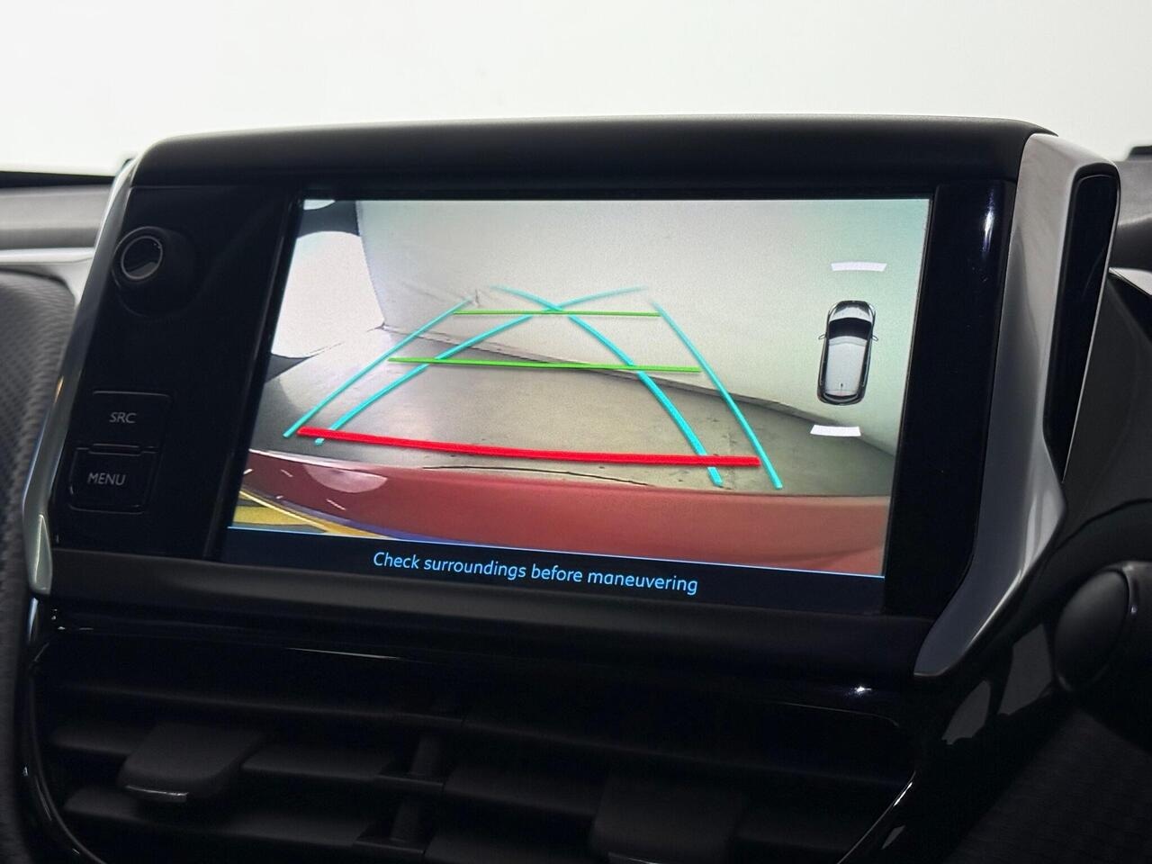 Peugeot 208 thumbnail Infotainment System