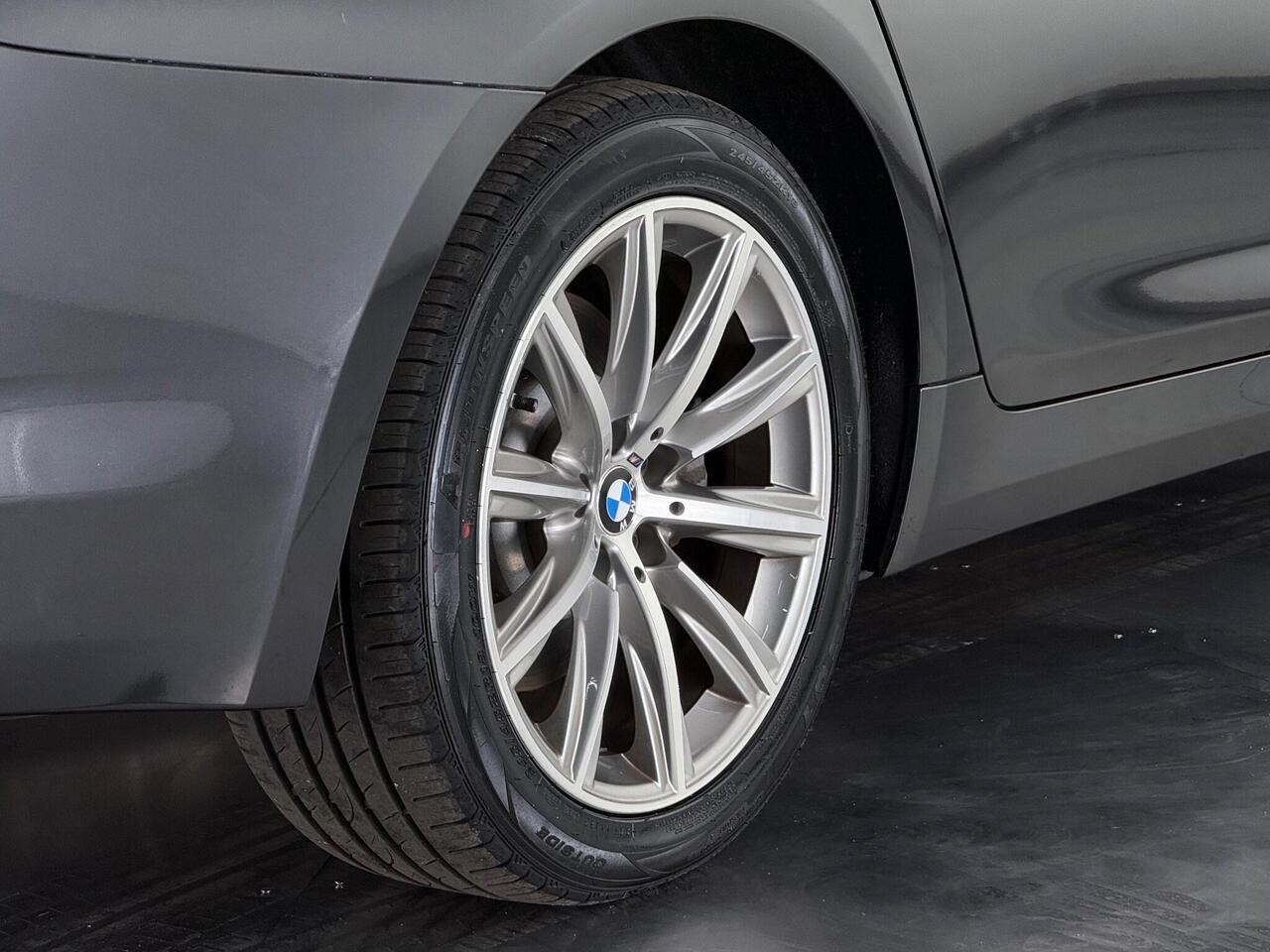 BMW 5 Series thumbnail Wheel