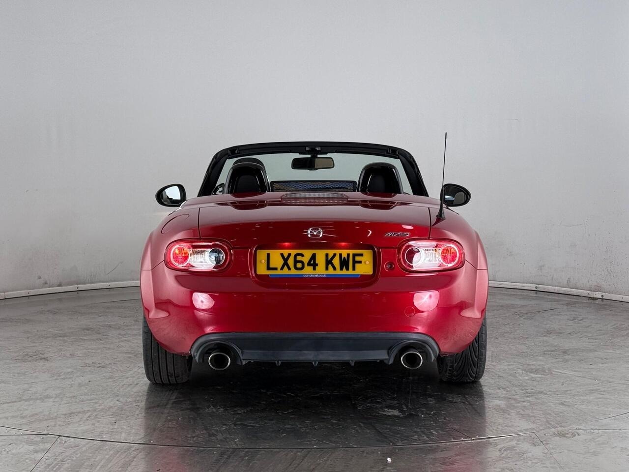 Mazda MX-5 thumbnail Rear