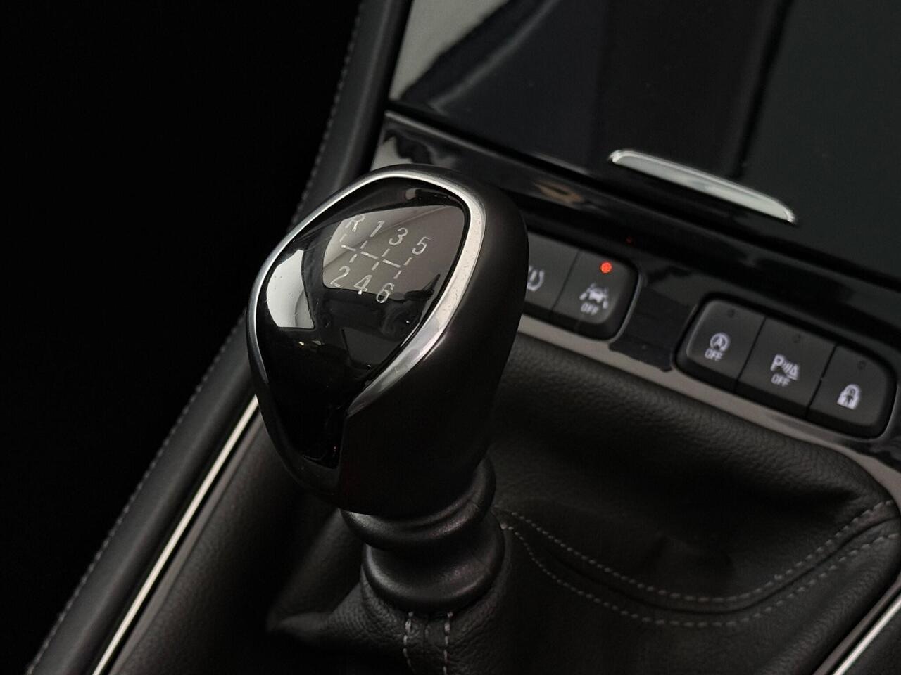 Vauxhall Grandland X thumbnail Misc Controls