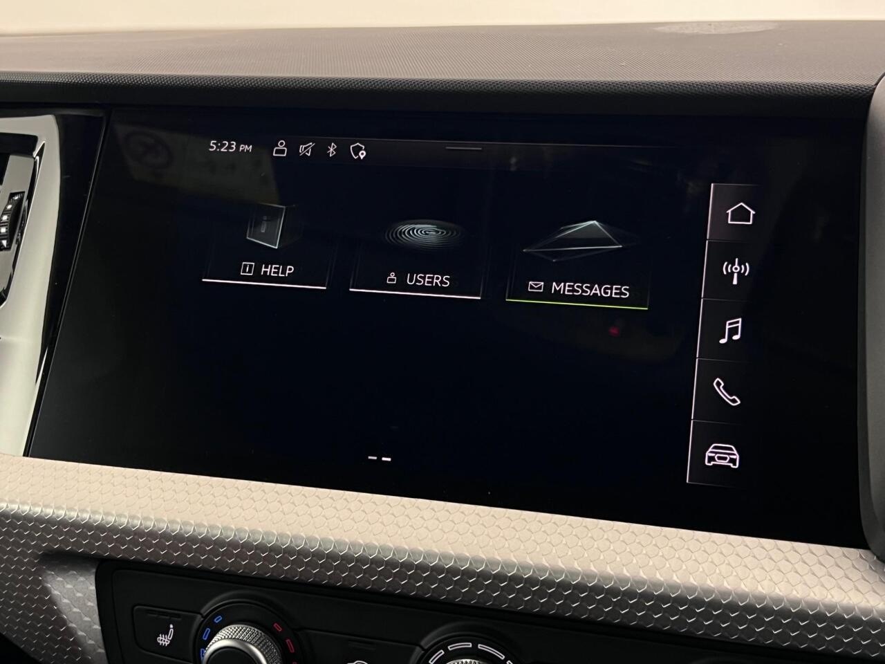 Audi A1 thumbnail Infotainment System