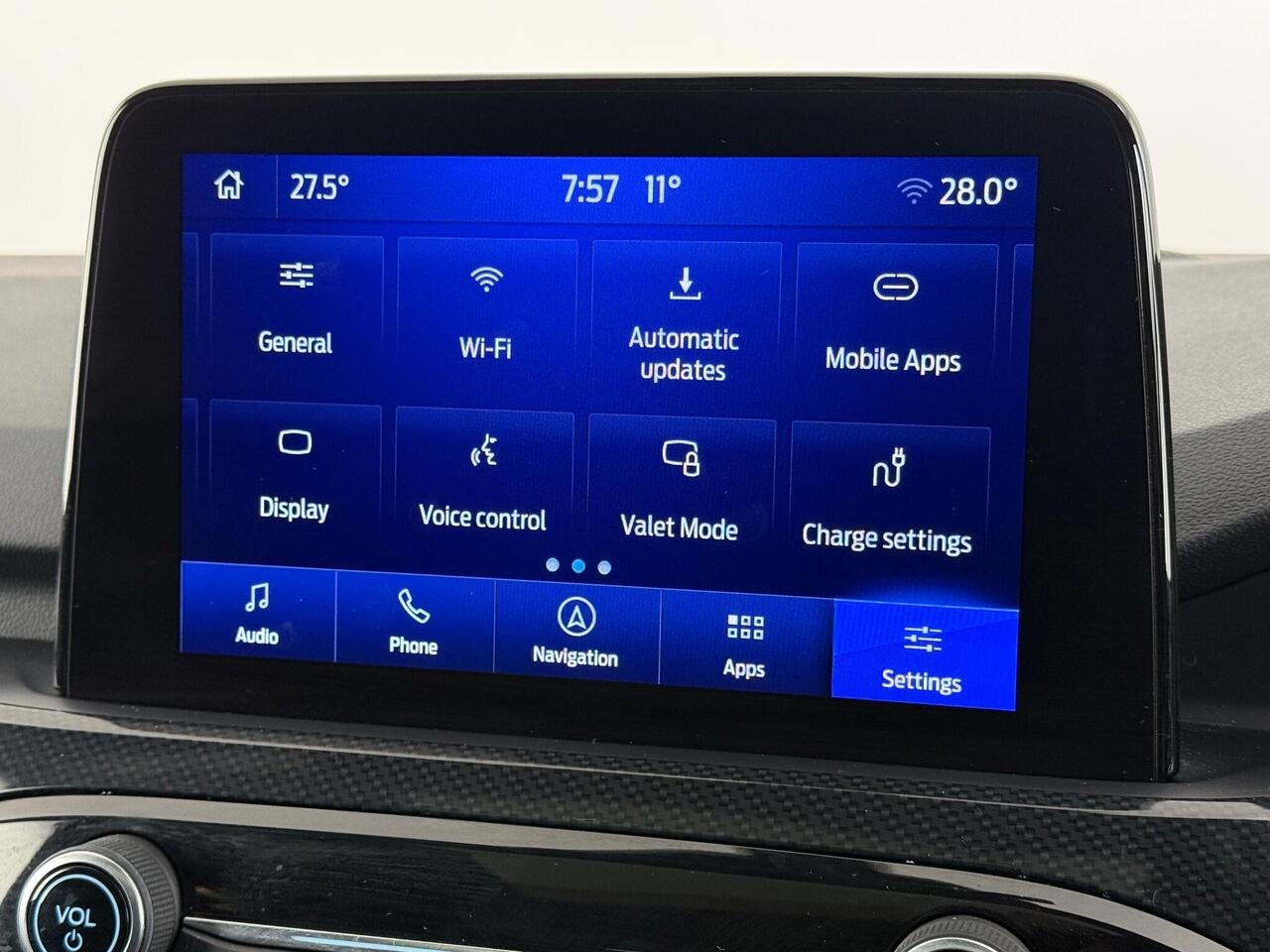 Ford Kuga thumbnail Infotainment System