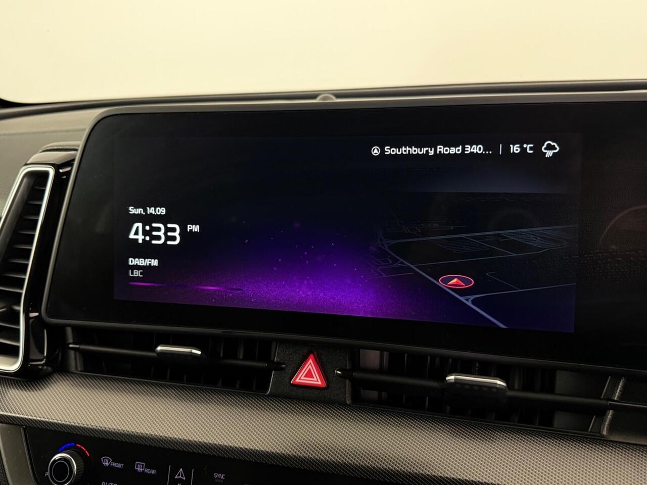 Kia Sportage thumbnail Infotainment System