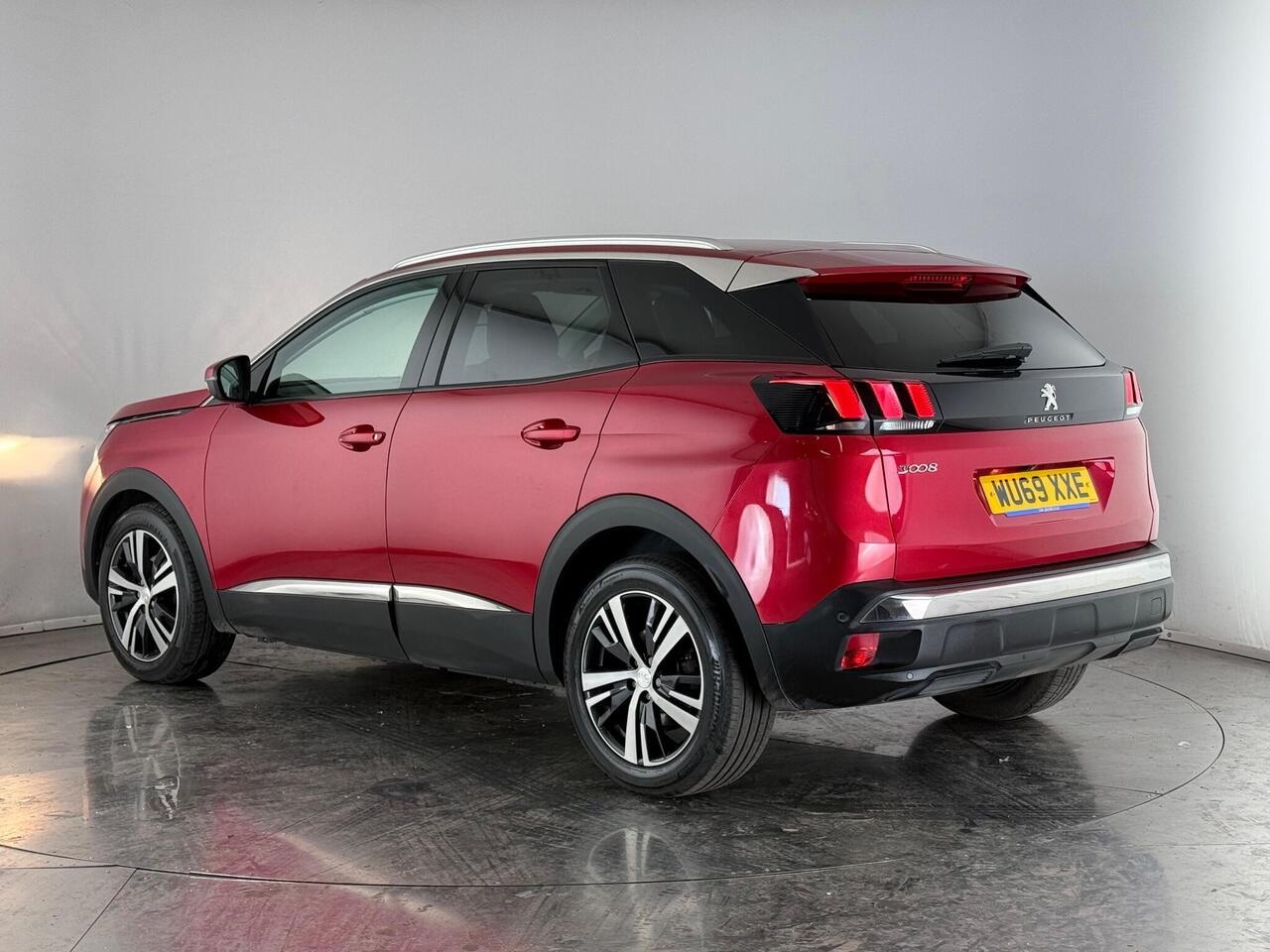 Peugeot 3008 thumbnail Rear Left