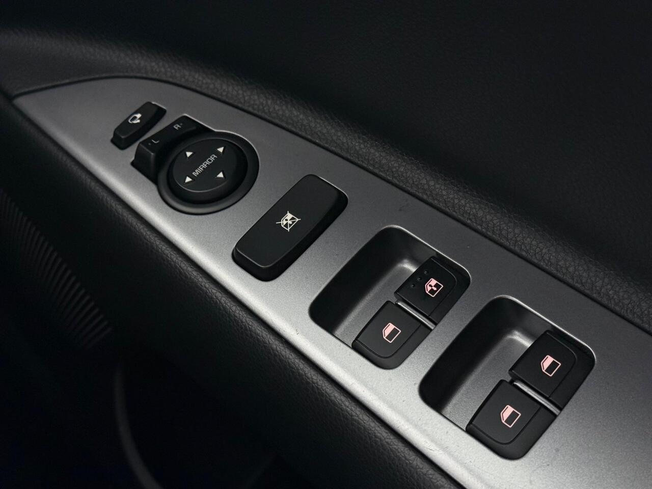 Kia Stonic thumbnail Misc Controls