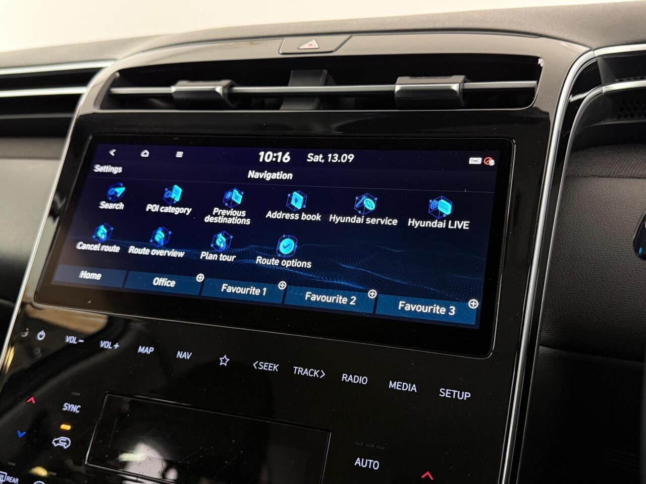 Hyundai TUCSON thumbnail Infotainment System