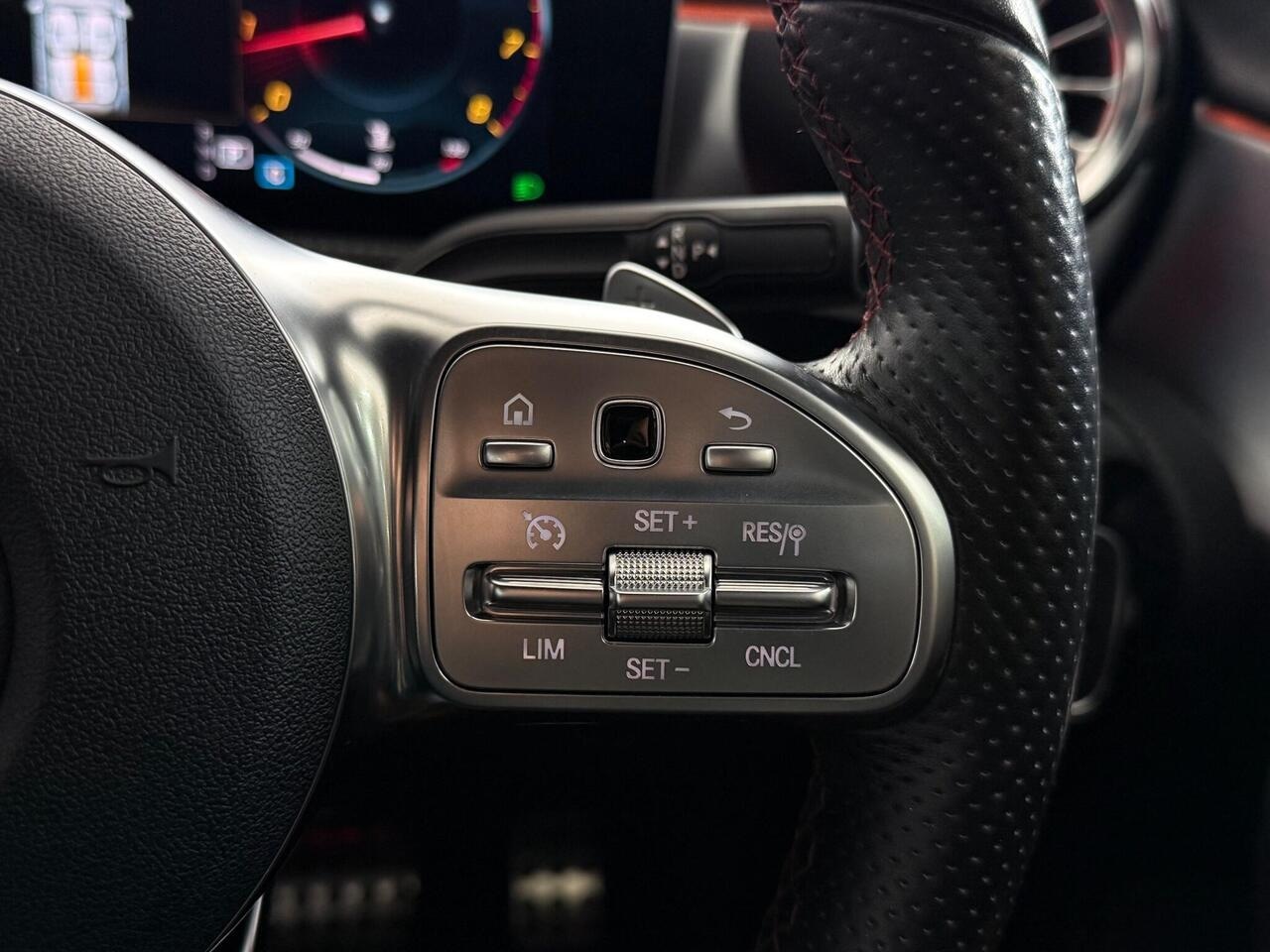 Mercedes-Benz A Class thumbnail Misc Controls