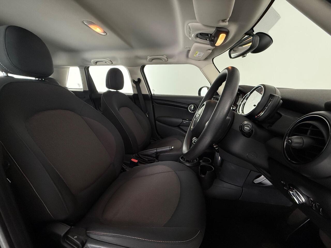 MINI Hatch thumbnail Seat Driver