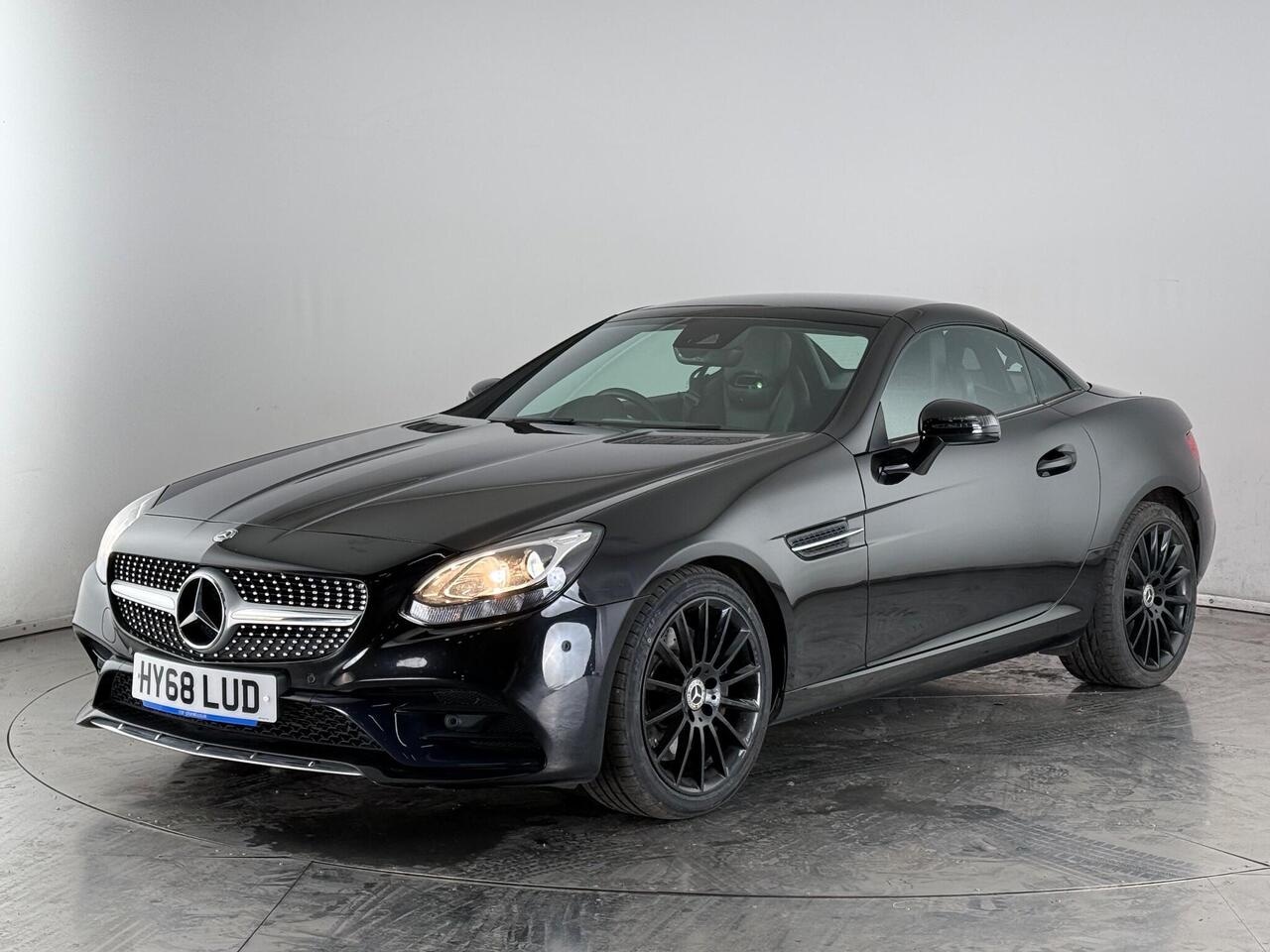 Mercedes-Benz SLC thumbnail Front Left