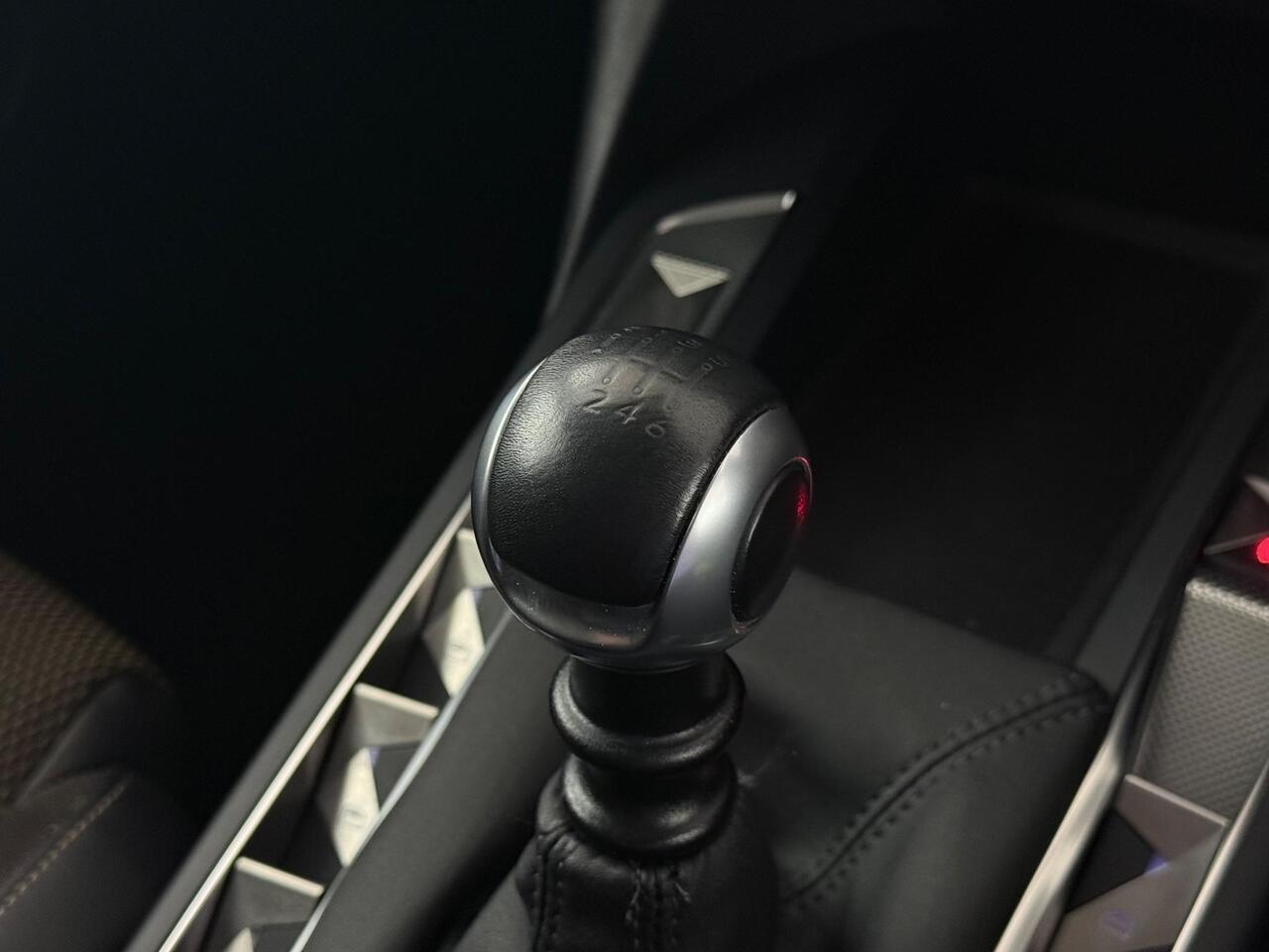 DS AUTOMOBILES DS 3 CROSSBACK thumbnail Interior Front