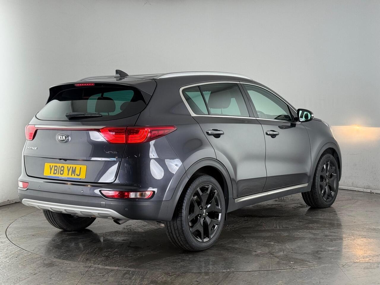 Kia Sportage thumbnail Rear Right