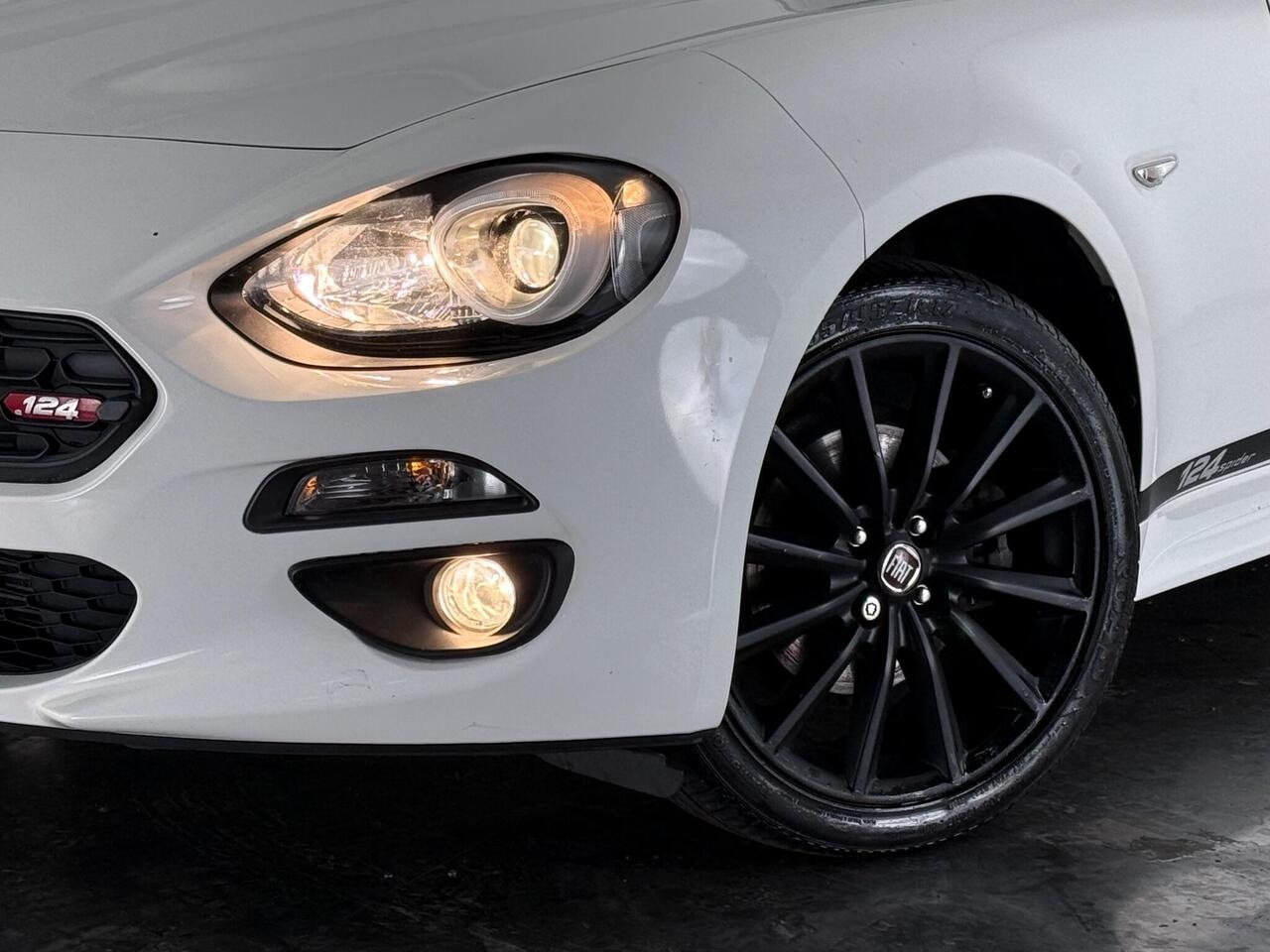 Fiat 124 Spider thumbnail Wheel