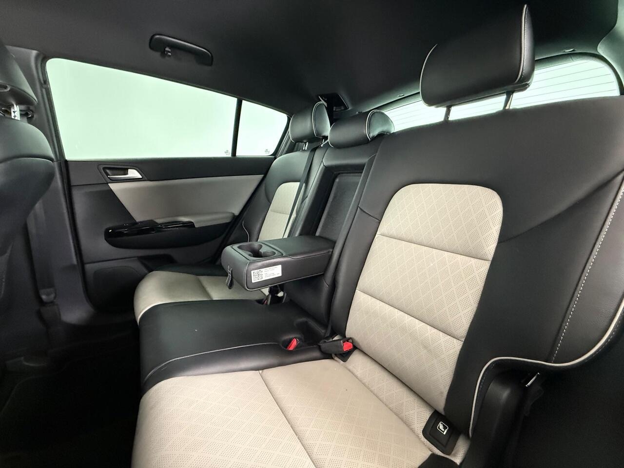 Kia Sportage thumbnail Seat Front Passenger