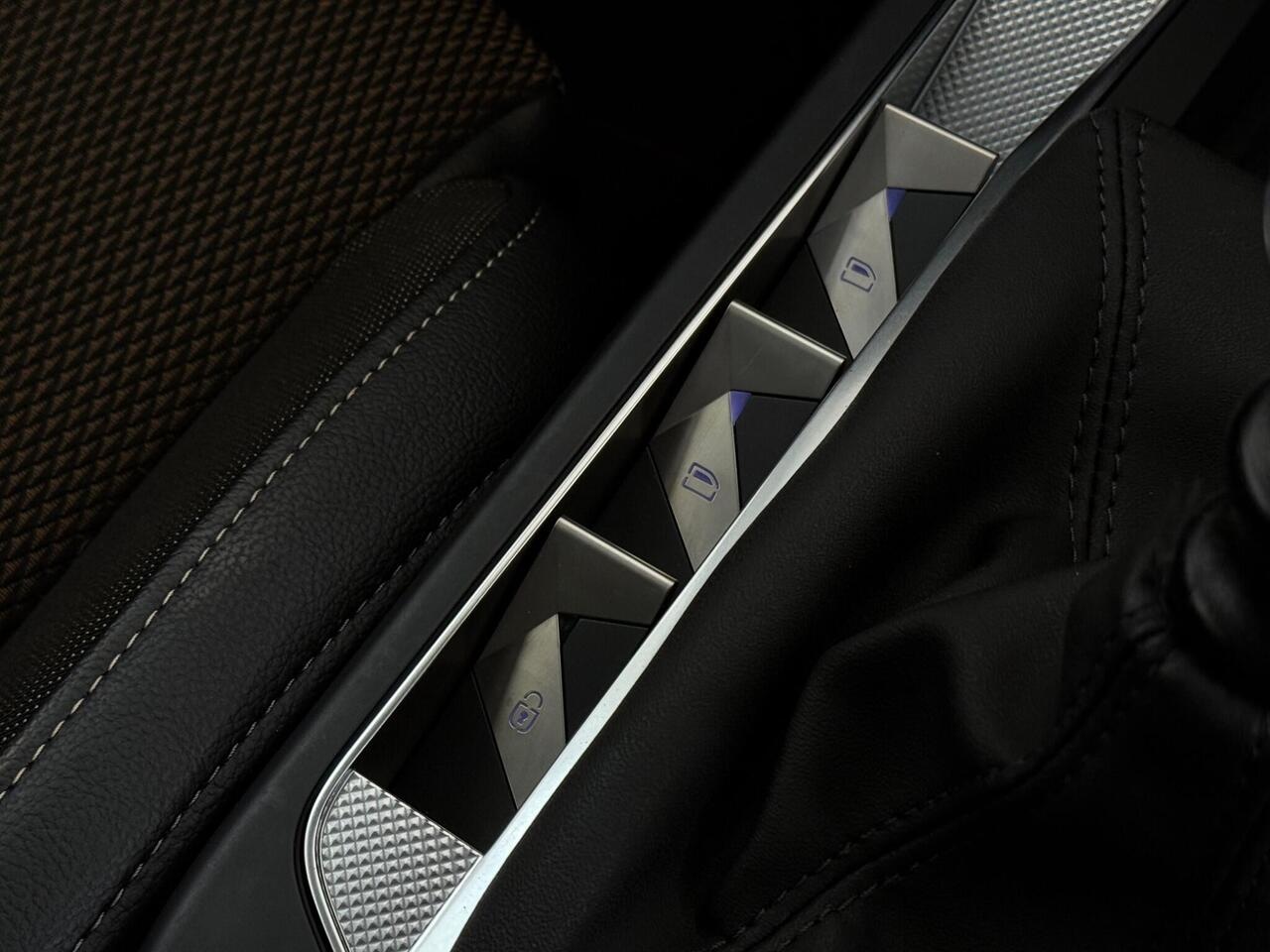 DS AUTOMOBILES DS 3 CROSSBACK thumbnail Interior Front