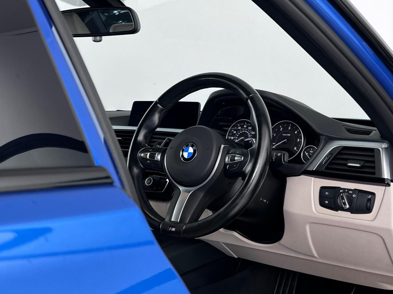 BMW 3 Series thumbnail Steering Wheel