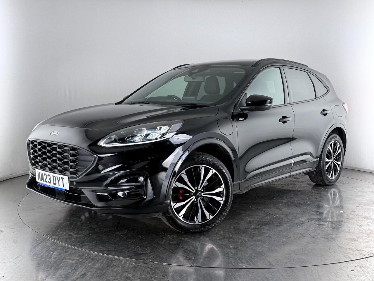 Ford Kuga thumbnail Front Left