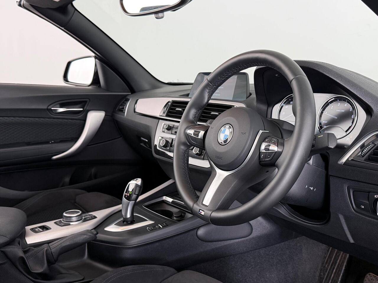 BMW 2 Series thumbnail Interior Front