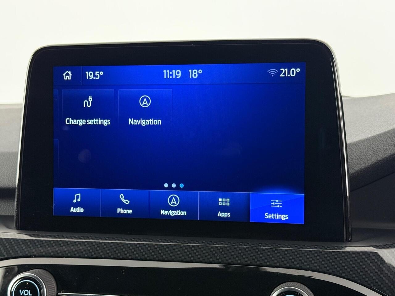 Ford Kuga thumbnail Infotainment System