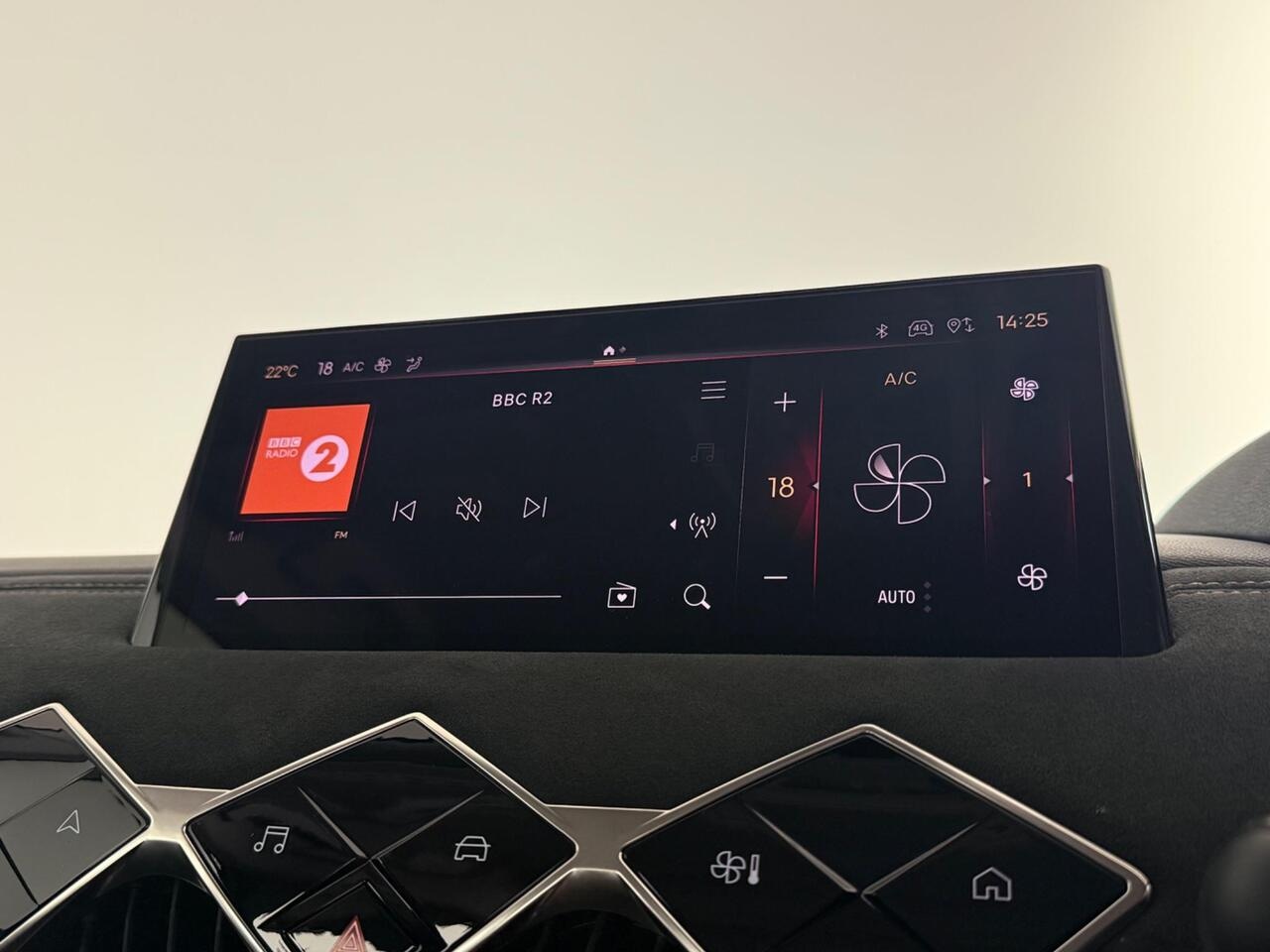DS AUTOMOBILES DS 3 thumbnail Infotainment System