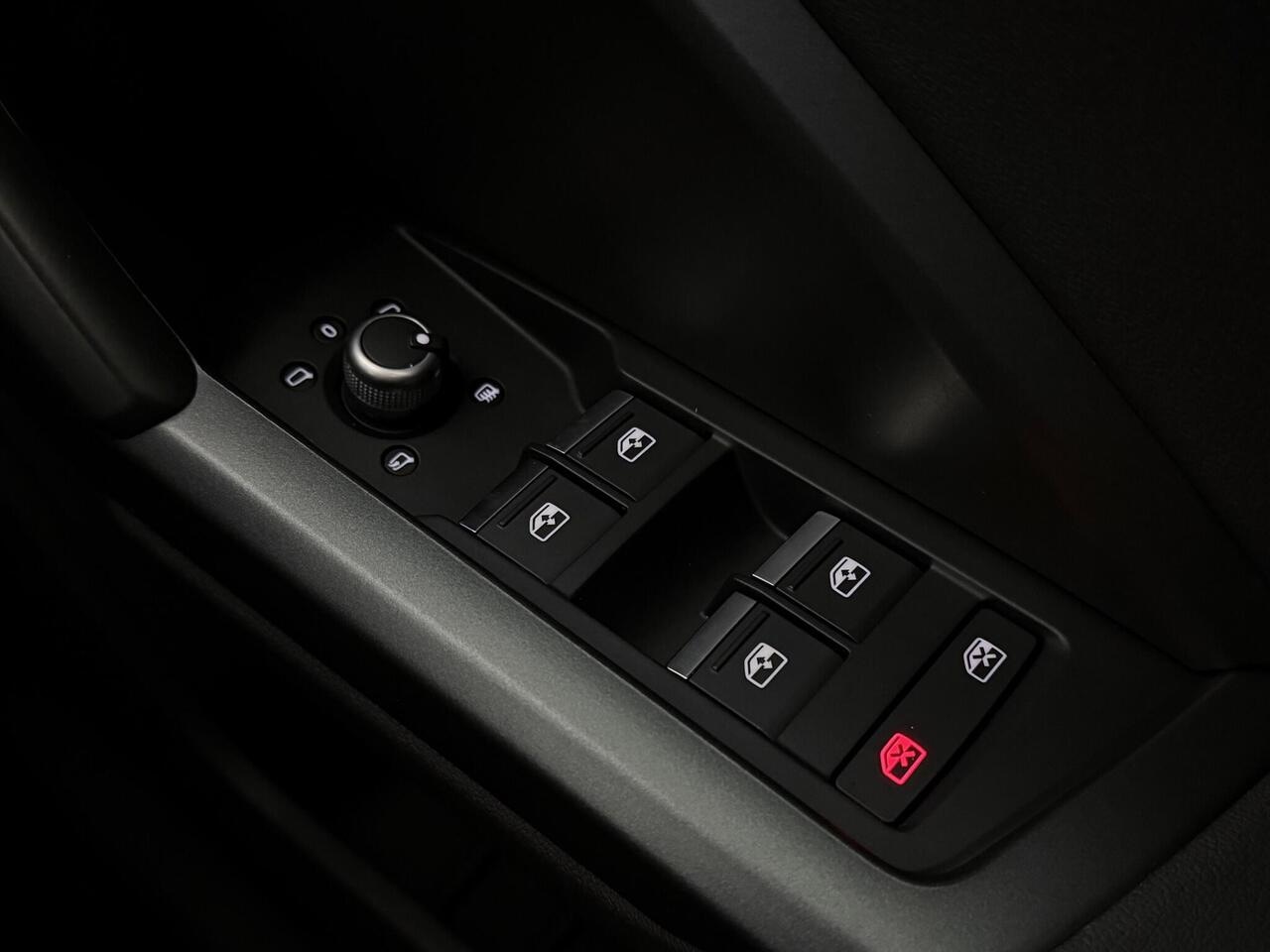 Audi Q3 thumbnail Misc Controls