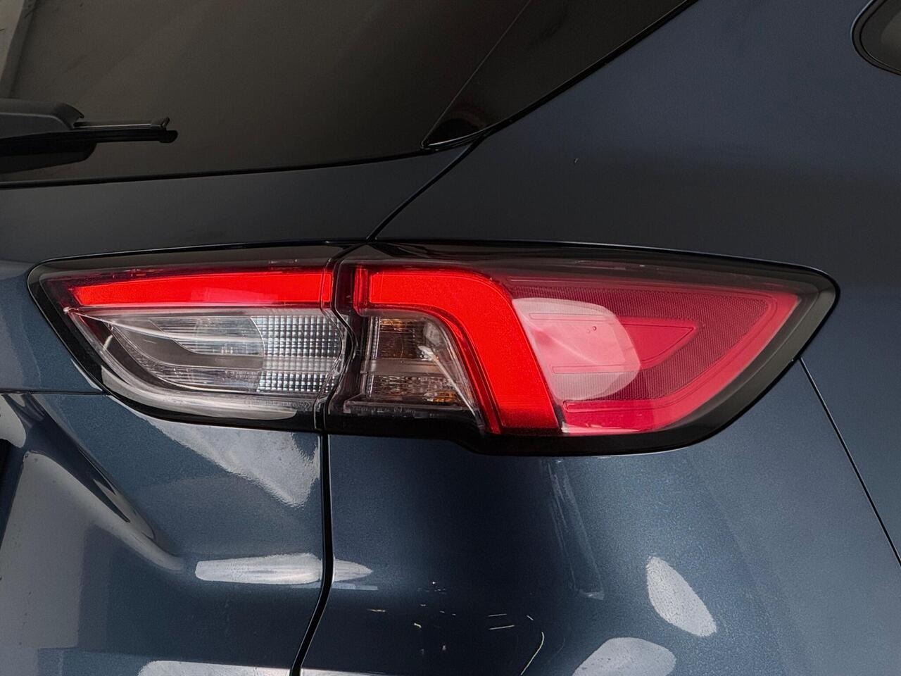 Ford Kuga thumbnail Lights Rear