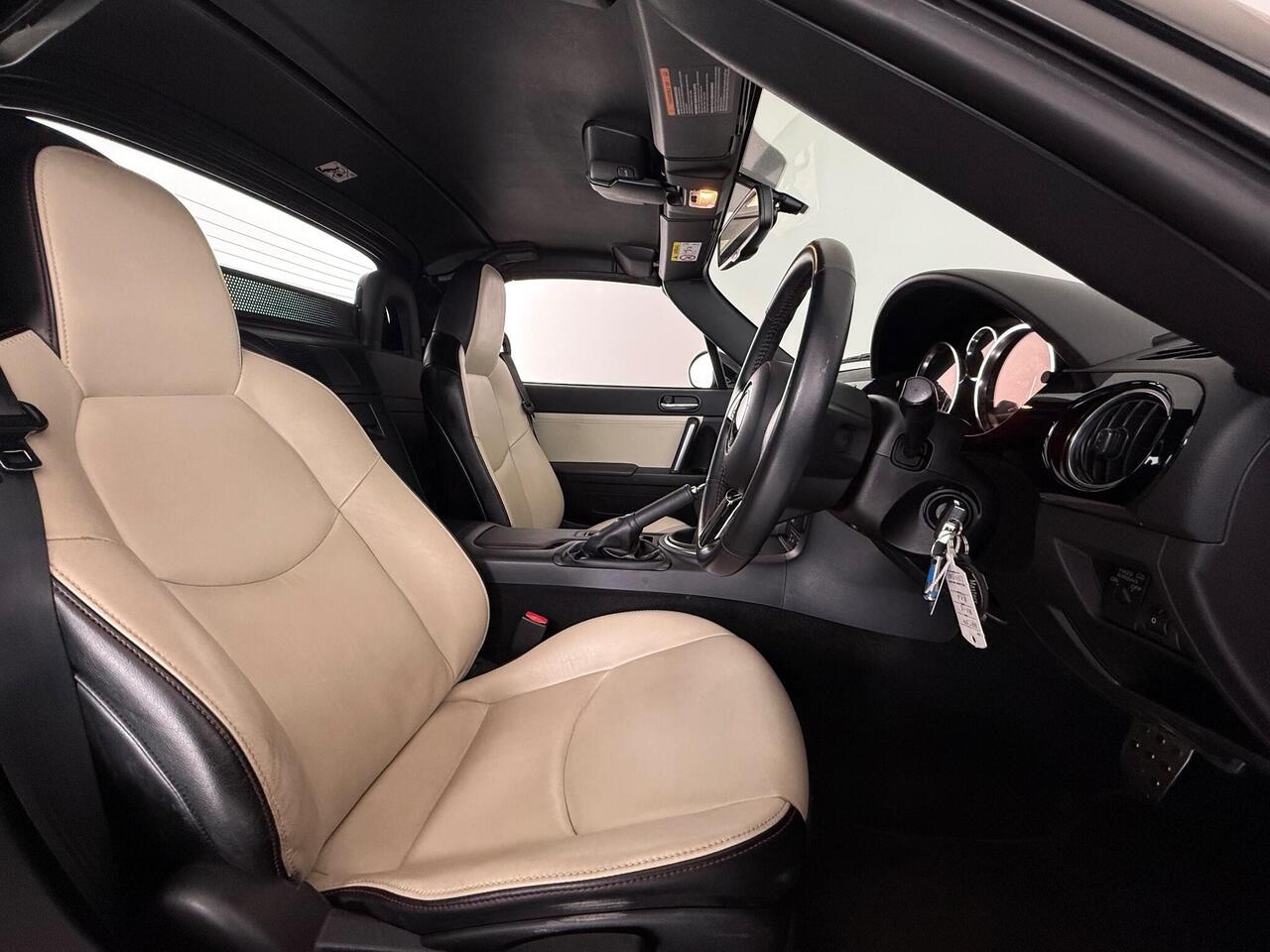 Mazda MX-5 thumbnail Seat Driver