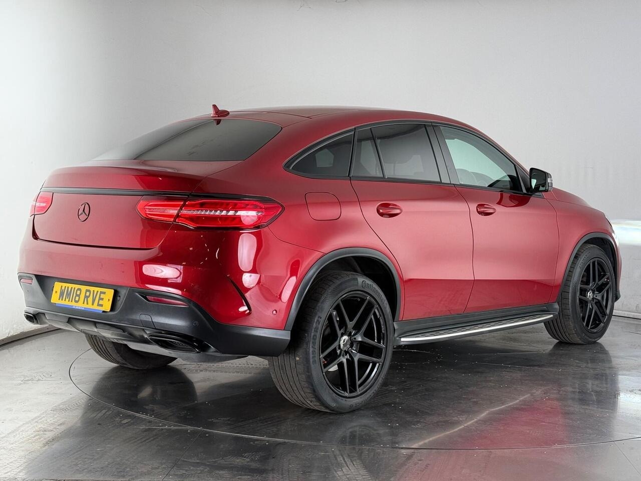 Mercedes-Benz GLE thumbnail Rear Right