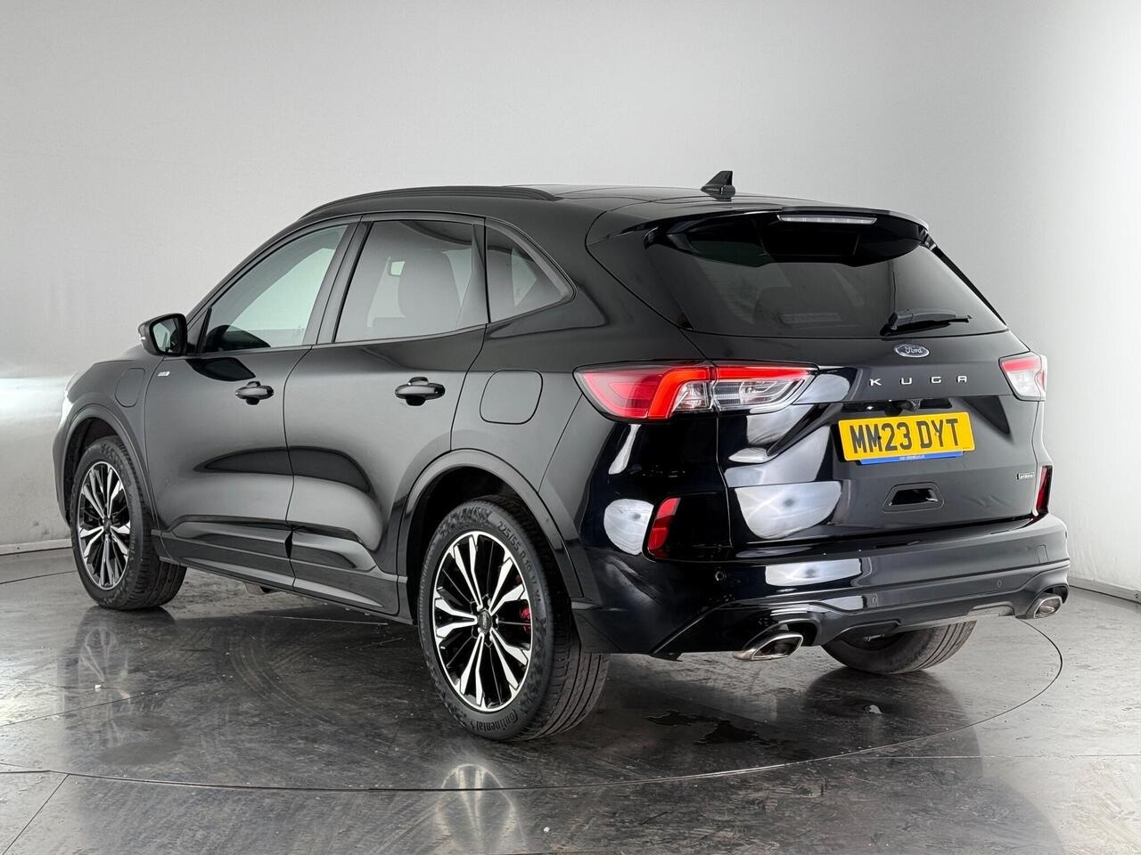 Ford Kuga thumbnail Rear Left