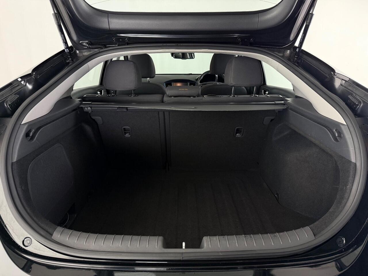 Hyundai IONIQ thumbnail Boot