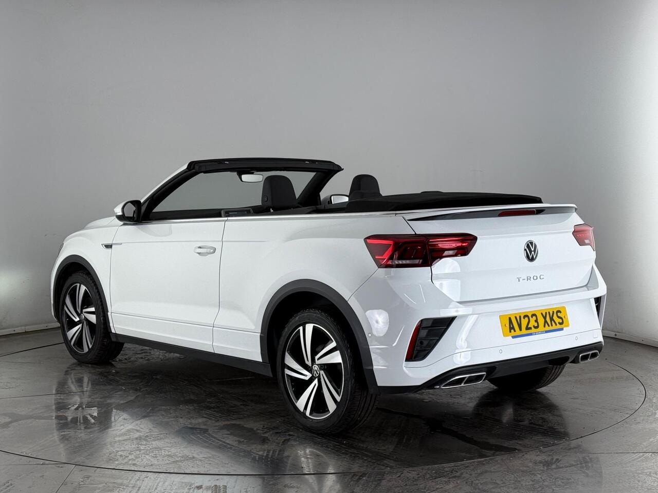 Volkswagen T-Roc thumbnail Rear Left