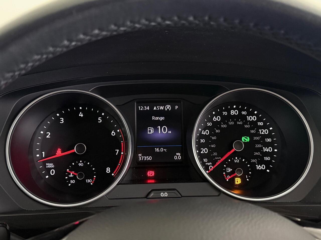 Volkswagen Tiguan Allspace thumbnail Driver Instruments