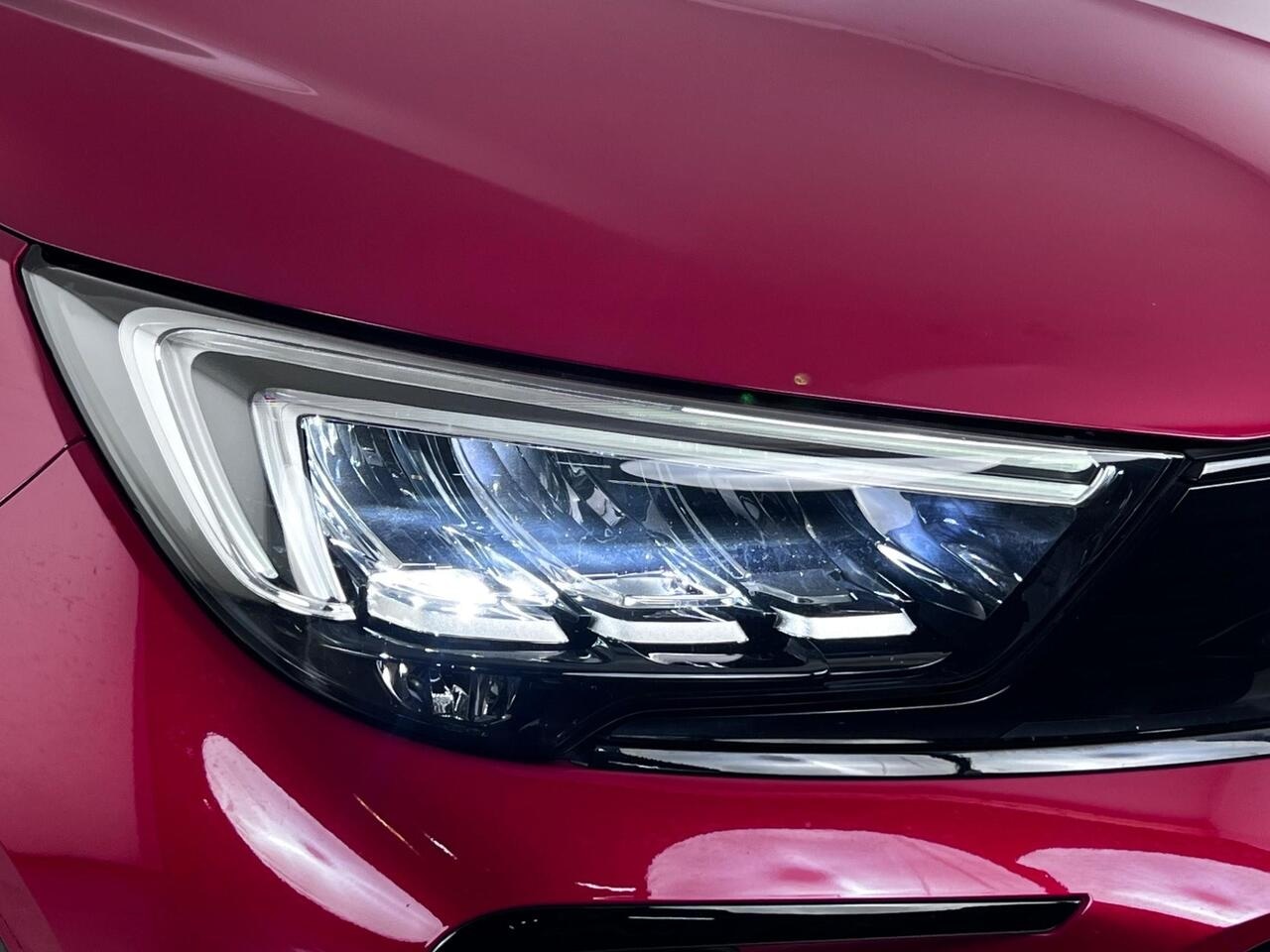 Vauxhall Crossland thumbnail Lights Front