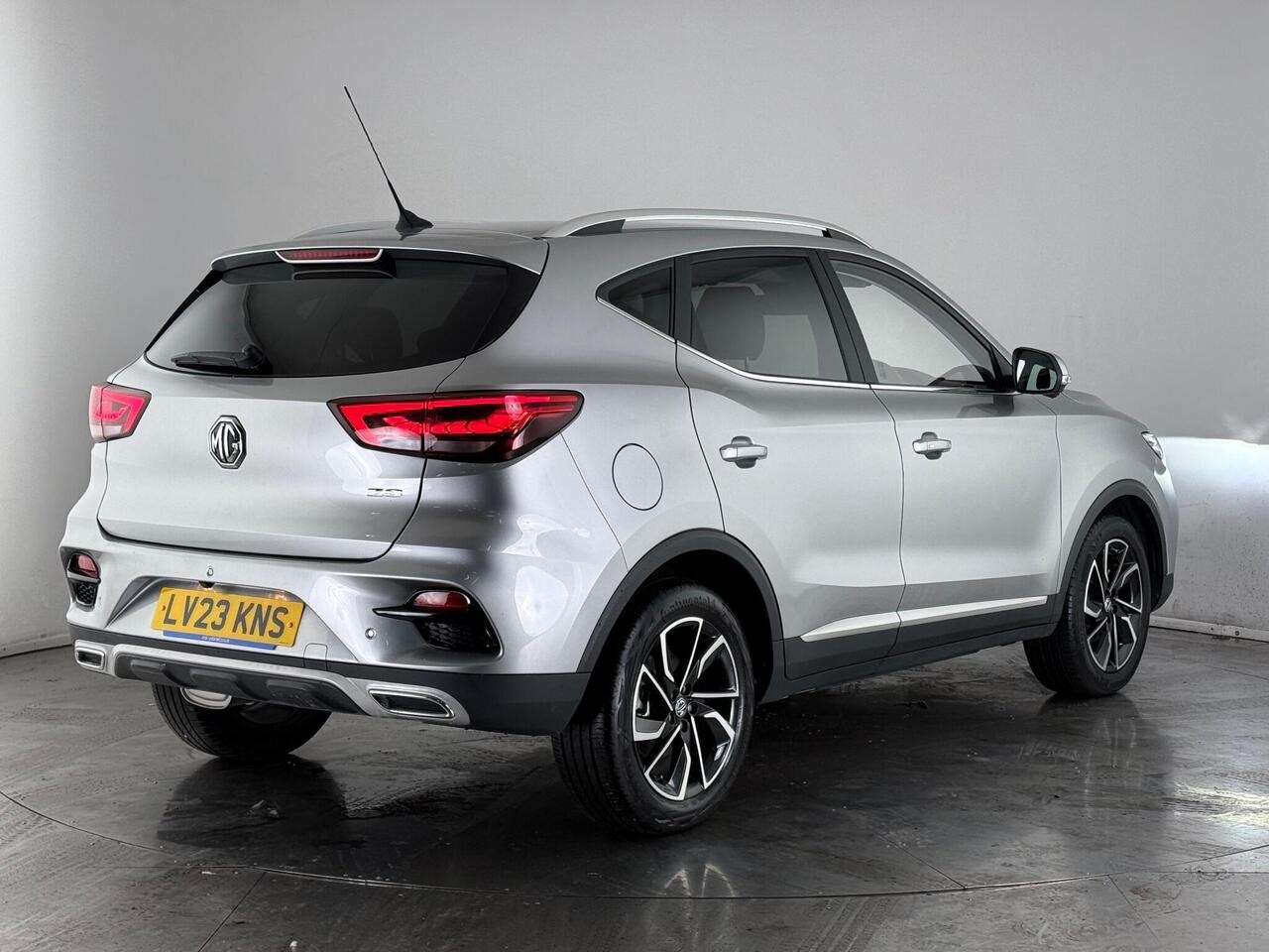 MG MG ZS thumbnail Rear Right
