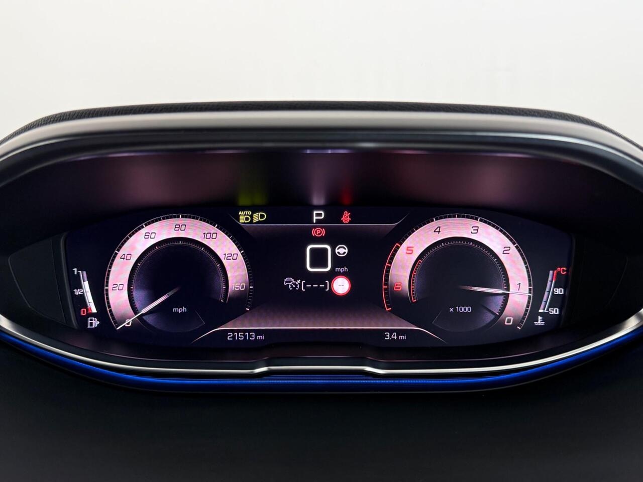 Peugeot 3008 thumbnail Driver Instruments