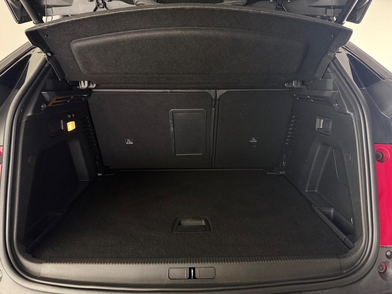 Peugeot 3008 thumbnail Boot