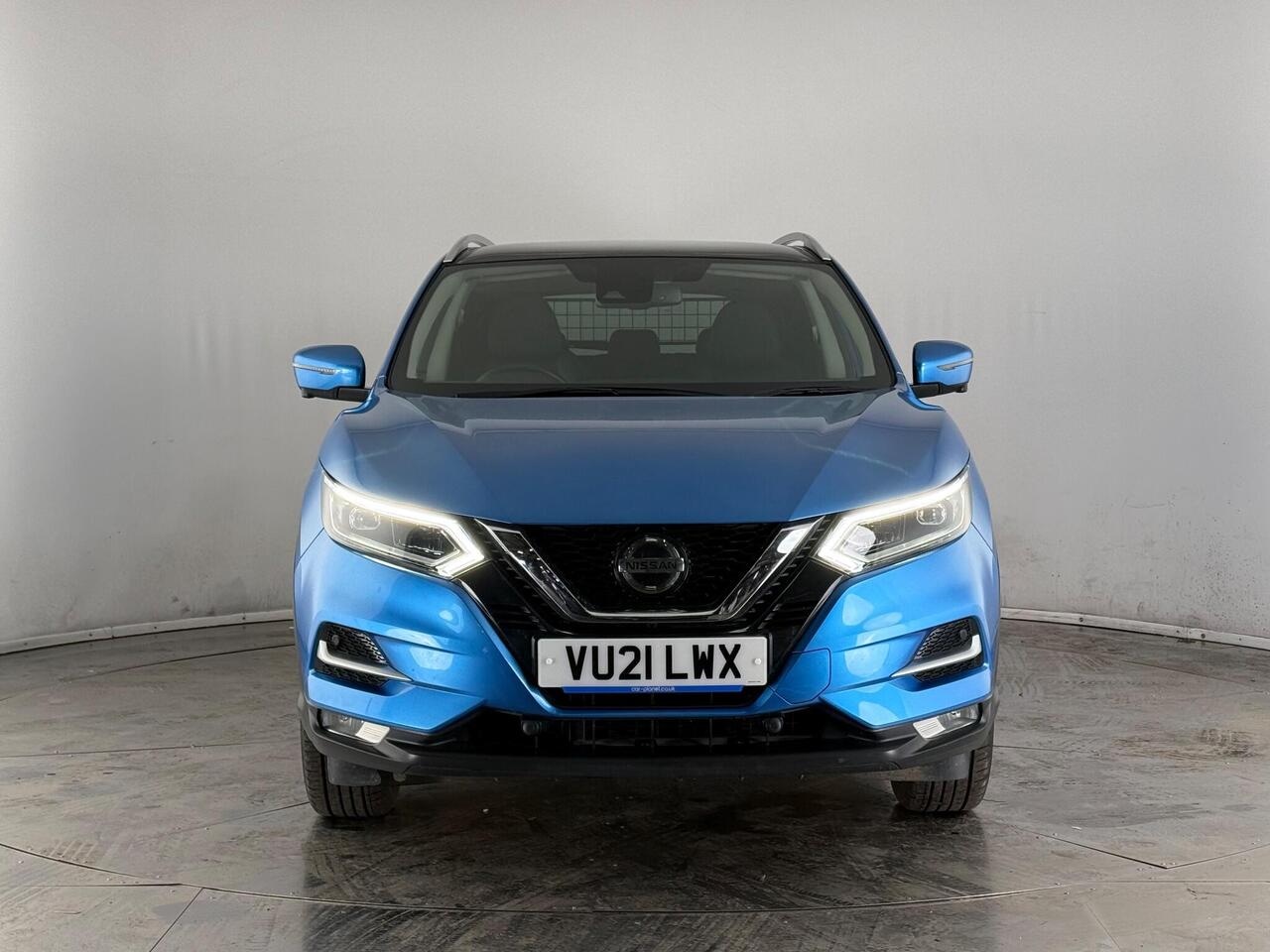 Nissan Qashqai thumbnail Front
