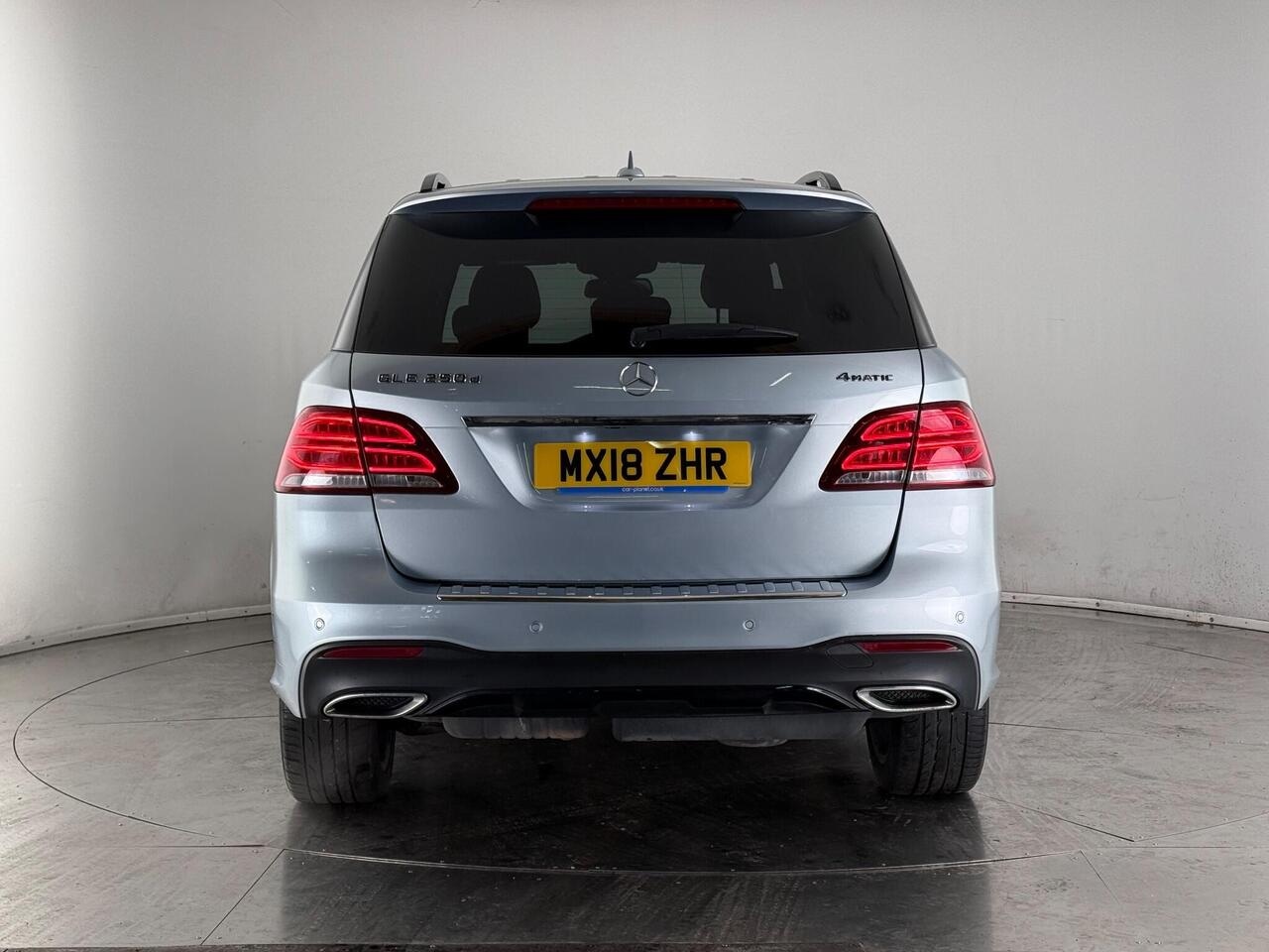 Mercedes-Benz GLE thumbnail Rear