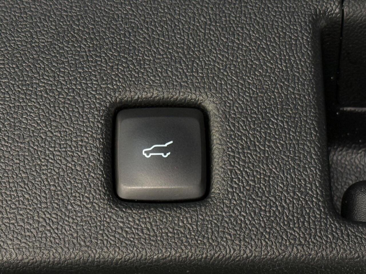 Ford Kuga thumbnail Misc Controls