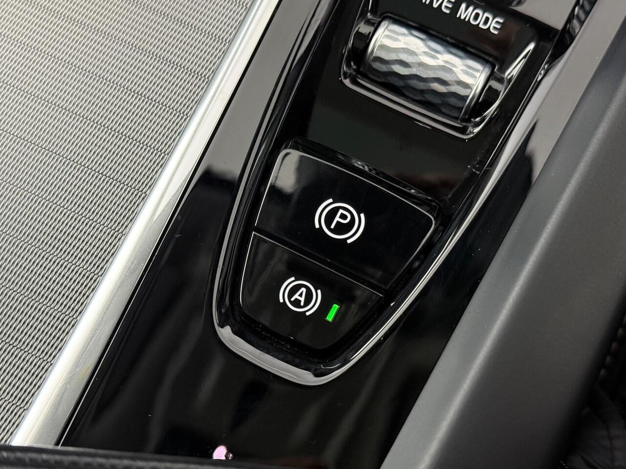 Volvo XC60 thumbnail Misc Controls