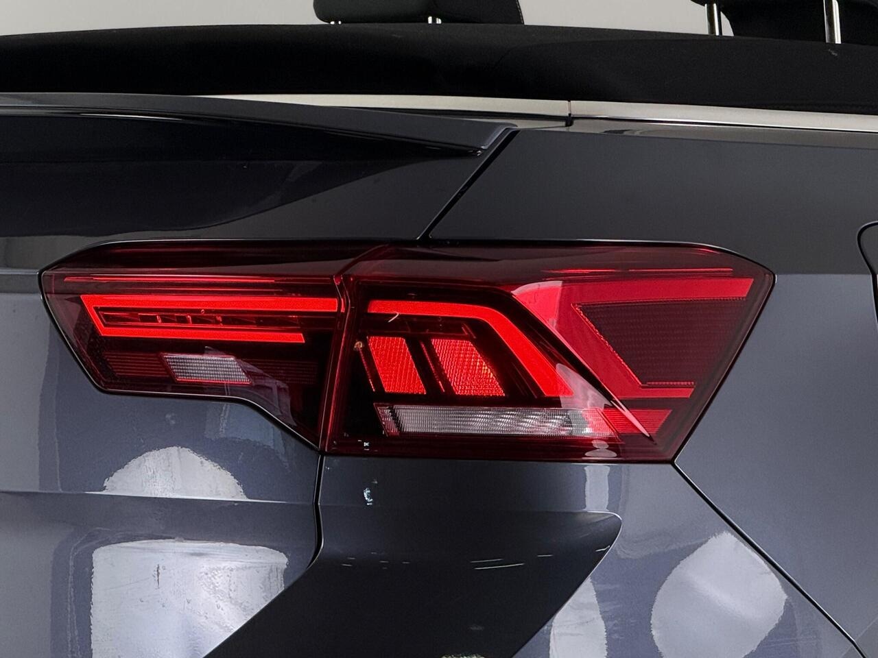 Volkswagen T-Roc thumbnail Lights Rear