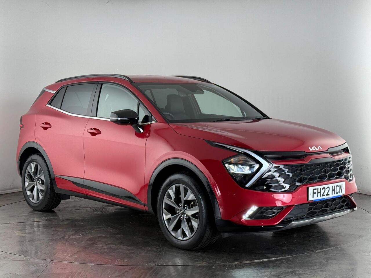 Kia Sportage thumbnail Front Right