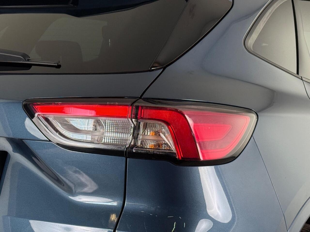 Ford Kuga thumbnail Lights Rear