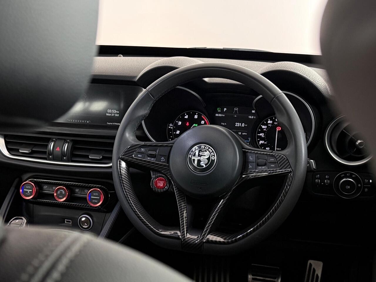 Alfa Romeo Stelvio thumbnail Steering Wheel