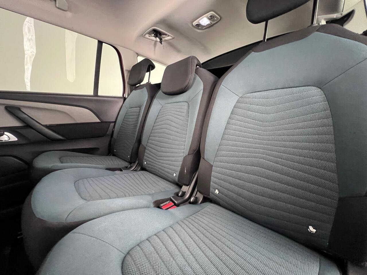 Citroen Grand C4 SpaceTourer thumbnail Seat Front Passenger