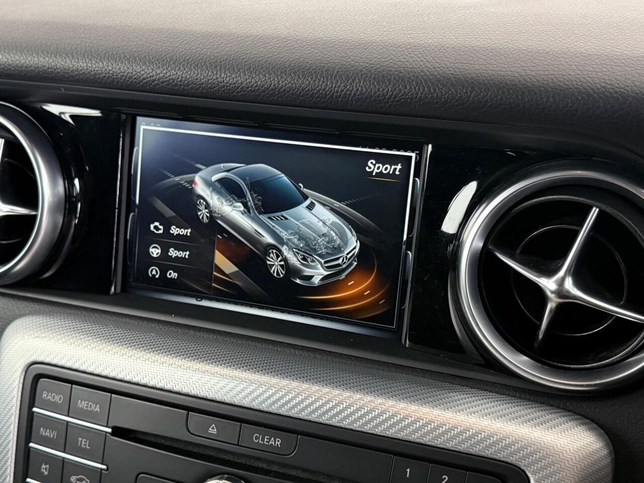 Mercedes-Benz SLC thumbnail Infotainment System