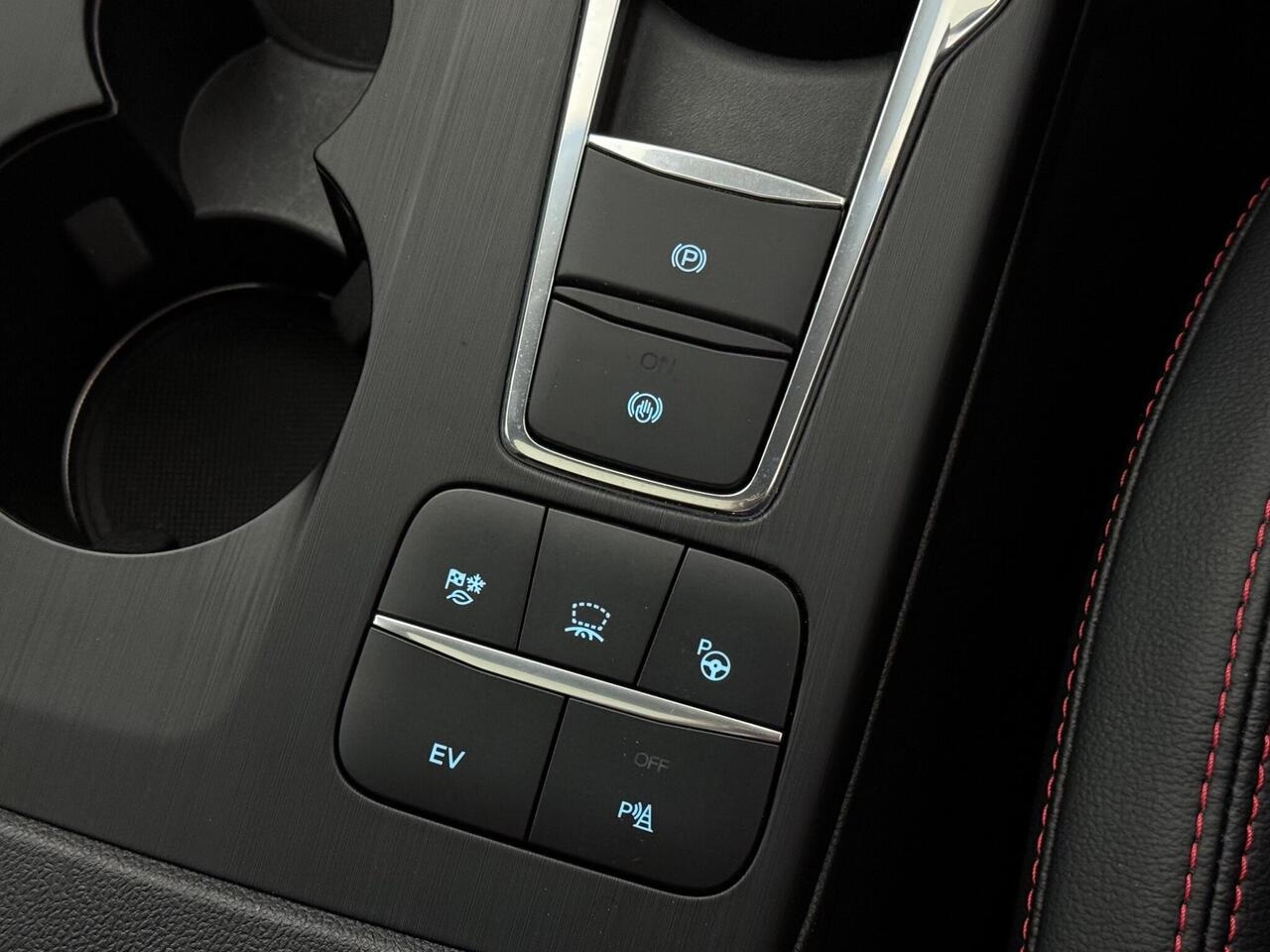 Ford Kuga thumbnail Misc Controls