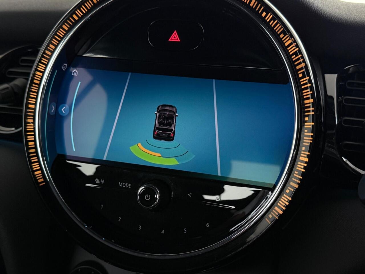 MINI Convertible thumbnail Infotainment System